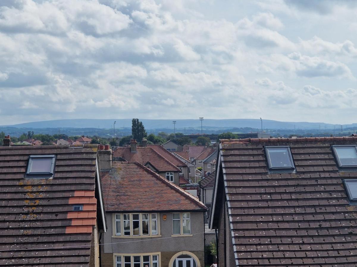 Three Bedroomed House In Morecambe Exteriör bild
